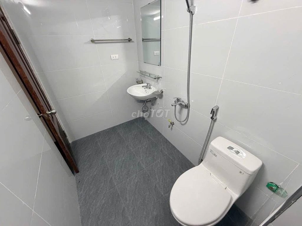 Rent An Dương Vương, Phú Thượng, Tây Hồ, 80 meters2, 3 sleeping