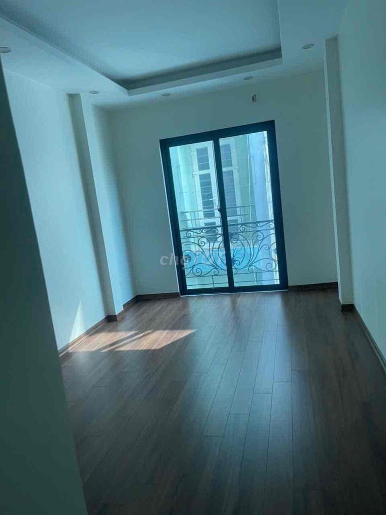 Rent a 335 Xuân Đỉnh, 3 bedrooms with elevators.