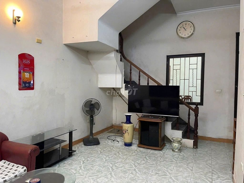 Rent the original house 65 m2 x 3 level 12 Chính Kinh, Thanh Xuân