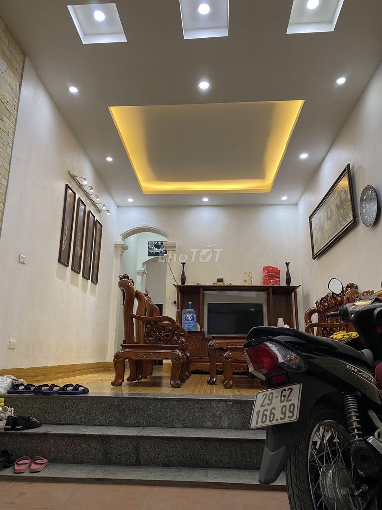 Rent a building 54 m2 x 4 on the 4th floor of the 21st Street of Jiangtown, Thanh Xuân