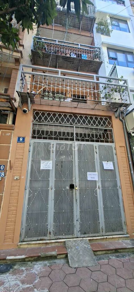 To rent a house down the street of 165 Yu Yu Yu Yu Yu Yu area 50 meters2. Four bedrooms. At 9.5 million.