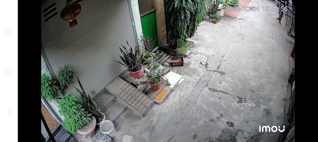 Rent a three-story apartment on the market. Sơn Đồng.
