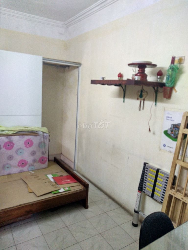 Rent three bedrooms, two toilets, 22 meters 2 x 3 floors at 0-6-0-0-0-0, Tian City Market.
