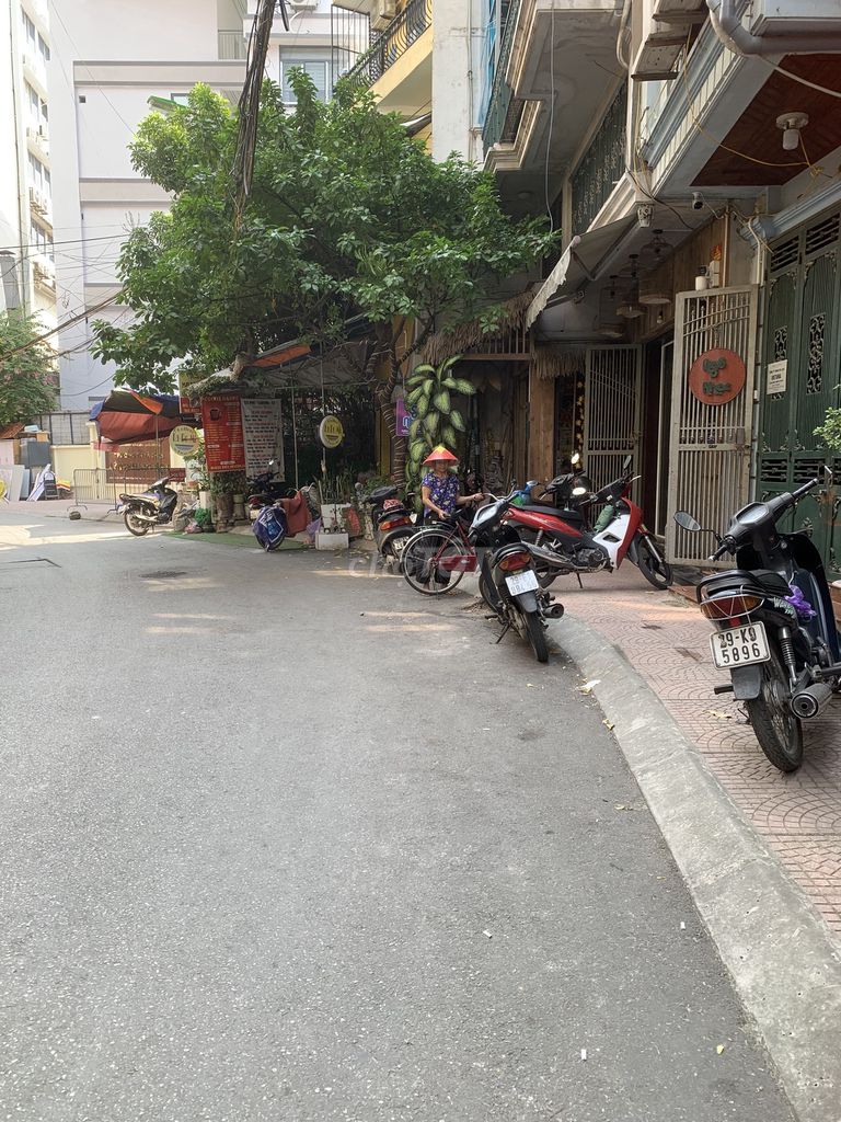 Rent Tsoonman Ba Đình 30 mx5 block 16 million a month