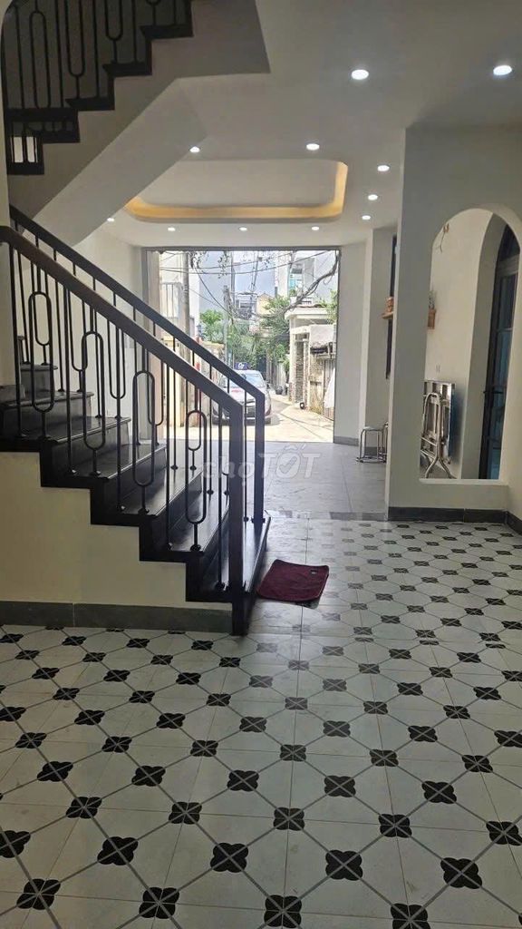 An Dương Vươngs, make apartment service, Homs hand, business, parking, corner