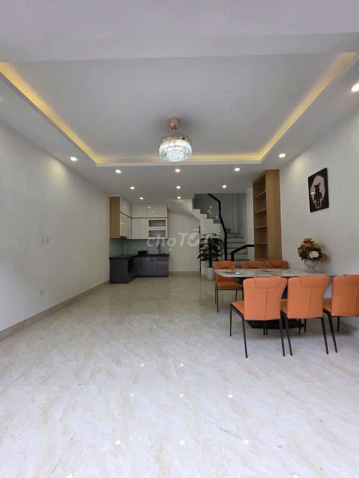 Rent Sài Đồng, Long Biên, Car's in the house, Full interior.