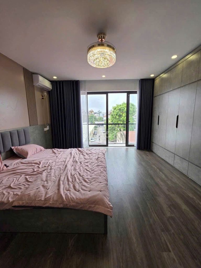 Rent Sài Đồng, Long Biên, Car's in the house, Full interior.