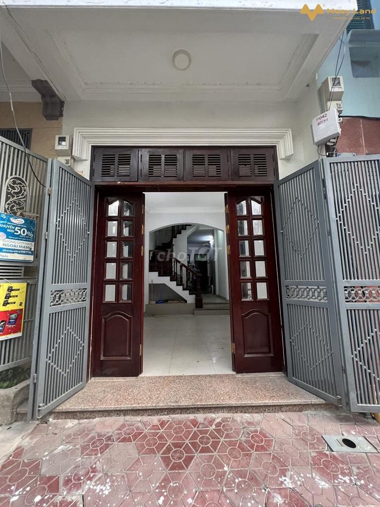 Rent a five-story street street 2 on Wong Sam Street - 18 million a second, wide-way to the car