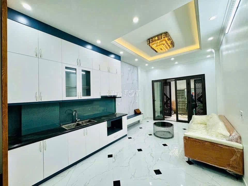 Rent the original Dương Văn Bé, Hai Bà Trưng, full interior