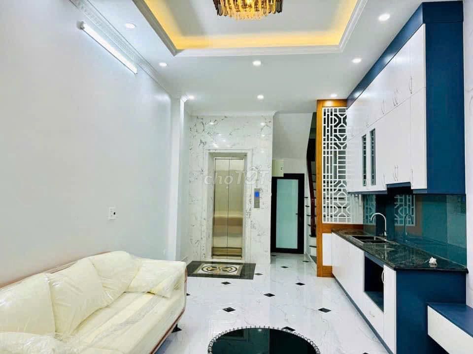 Rent the original Dương Văn Bé, Hai Bà Trưng, full interior