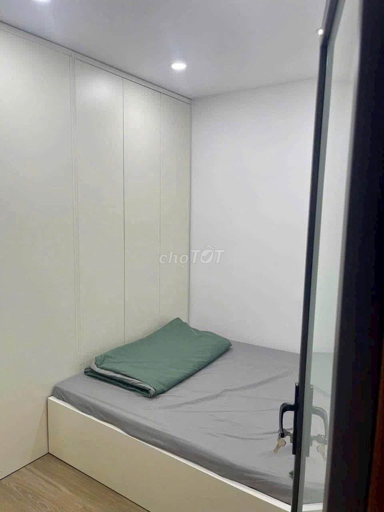 Rent me a second floor of 85 meters, 3 bedrooms, Thanh Xuân.