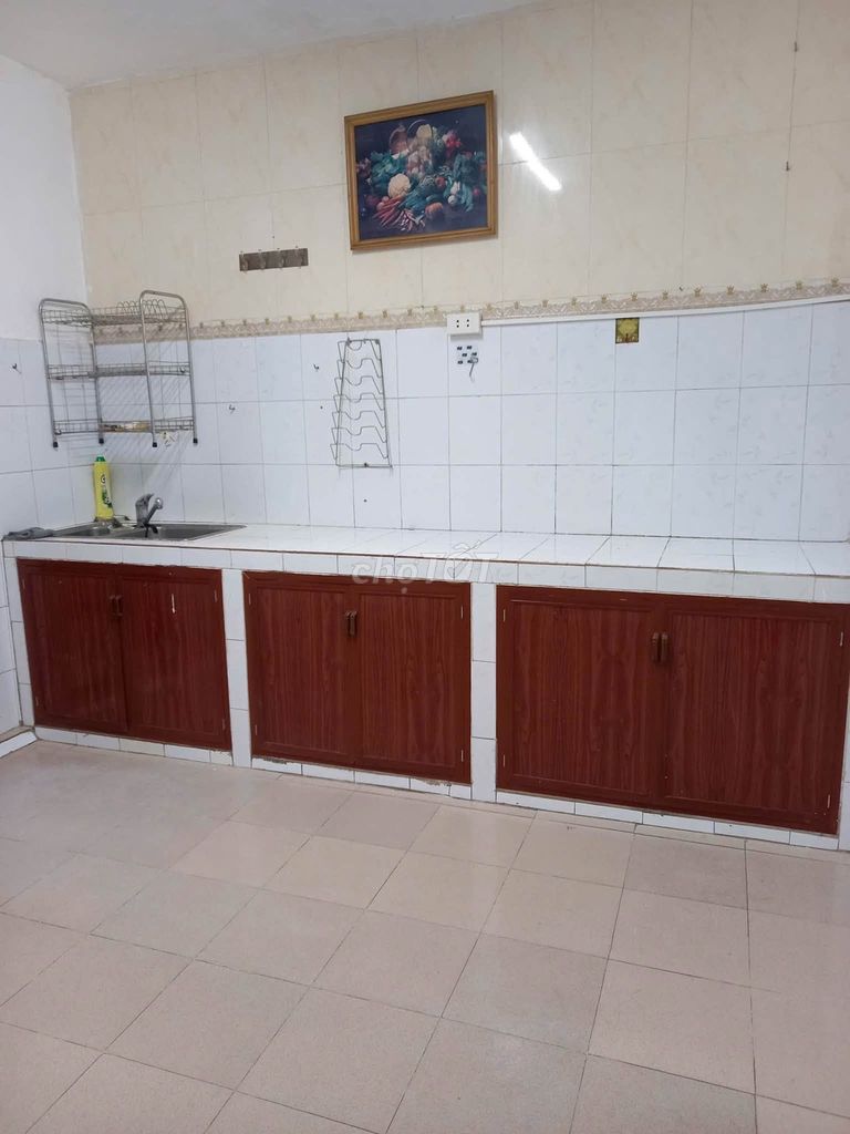 Rent us 4 115 m.2 Thanh Xuân Bắc, 5 rooms