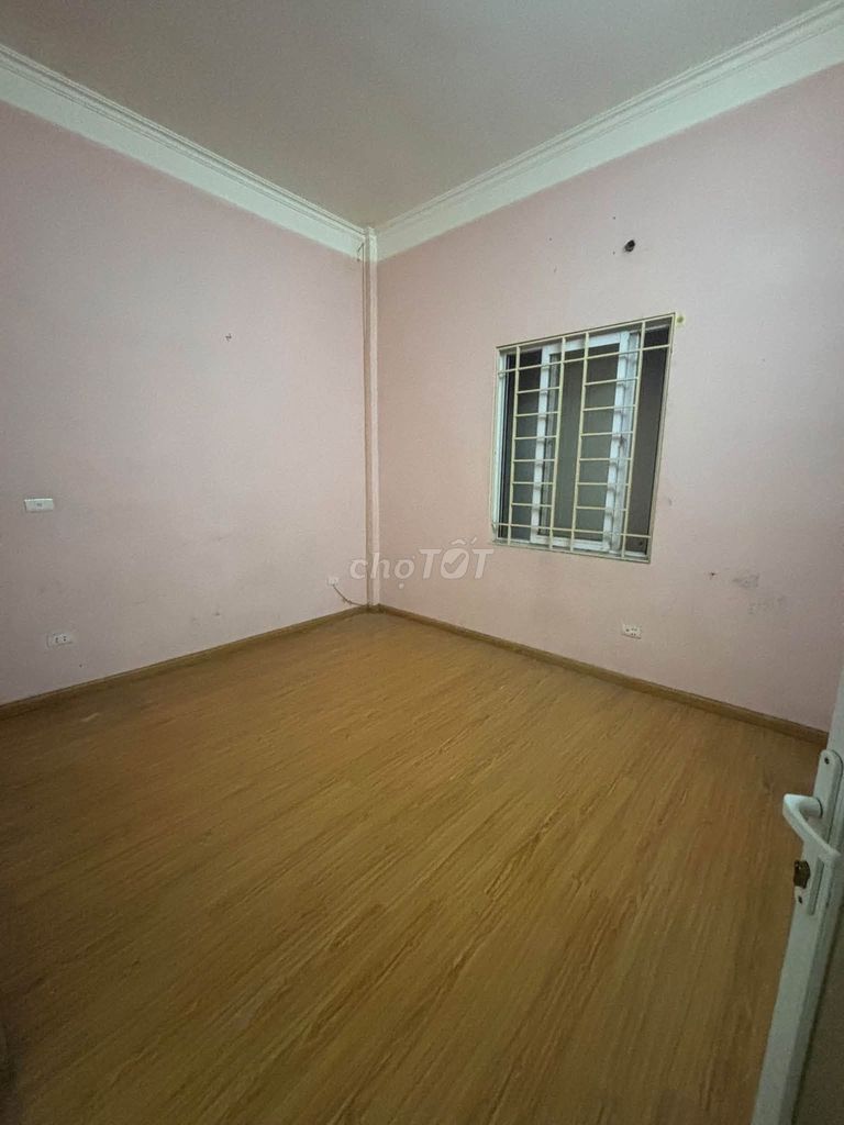 Rent 50 meters, 4-4 floors, 5 bedrooms, 5 meters in cash, Vọng Street.