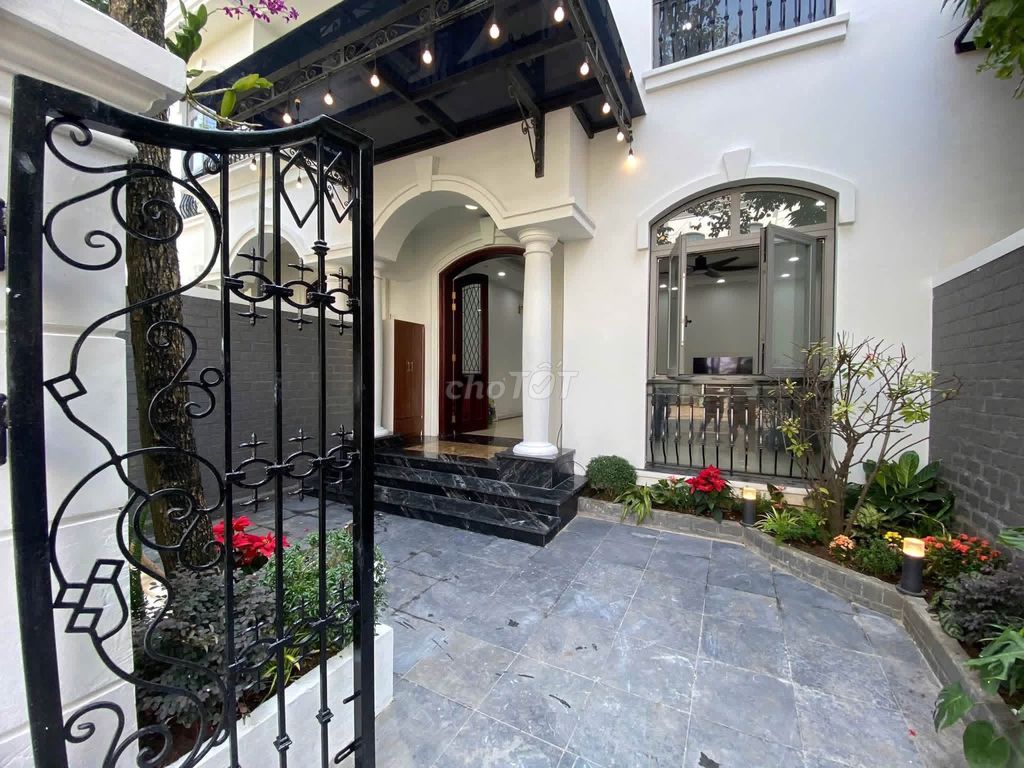 Rent the villa at 90 m.V.V.S. Ocean Park