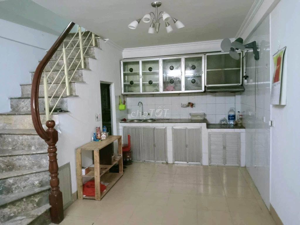 Rent the original Cảm Hội, Hai Bà Trưng, 6 million.
