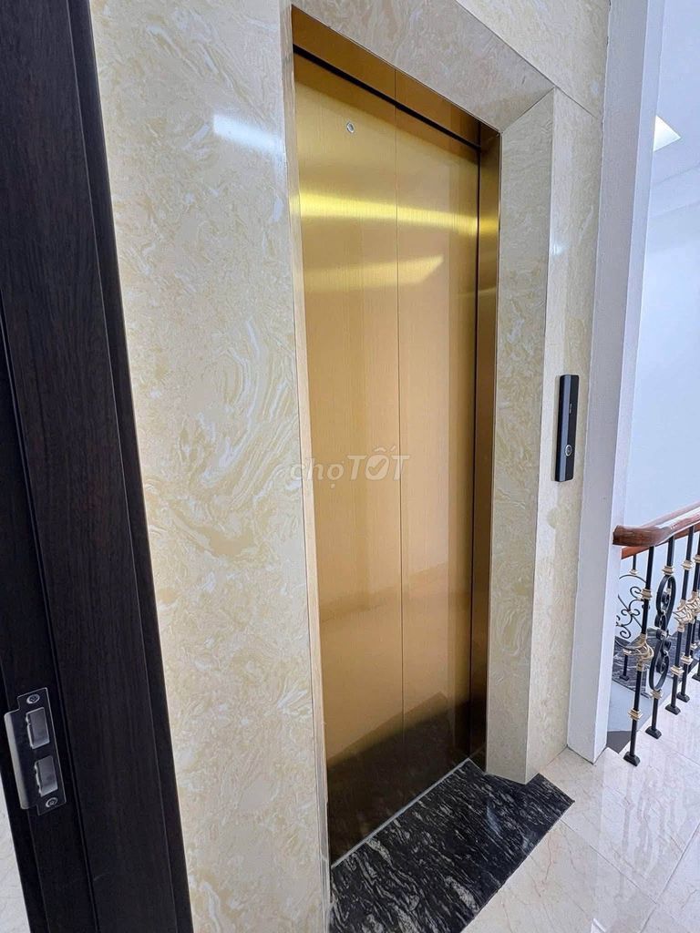 Rent a five-story Tô Hiệu elevator, Hà Đông.