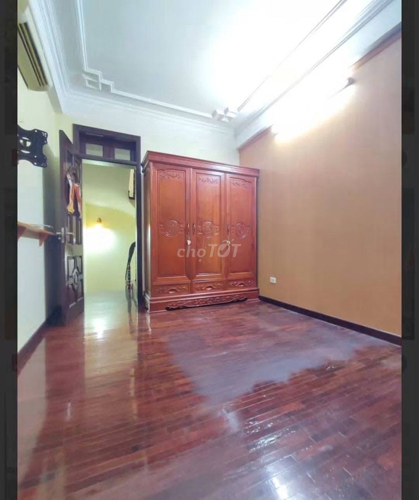Rent 60 m2 x 4 floors, 6 bedroom, parking car - Nguyễn Khả Trạc