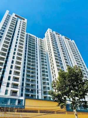Rent two bedrooms, two bathrooms, District 1.