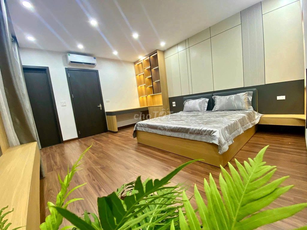 Rent a five-story house with Mộ Lao elevator, Hà Đông.