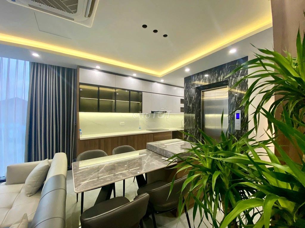 Rent a five-story house with Mộ Lao elevator, Hà Đông.