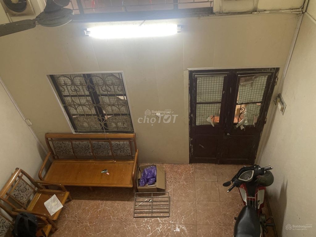 Rents 38 meters 2 floors Trương Định, Hai Bà Trưng, Hanoi