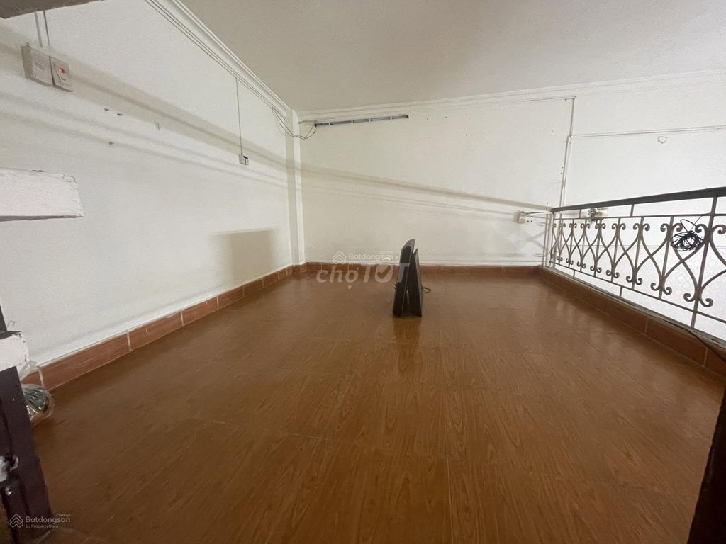 Rents 38 meters 2 floors Trương Định, Hai Bà Trưng, Hanoi