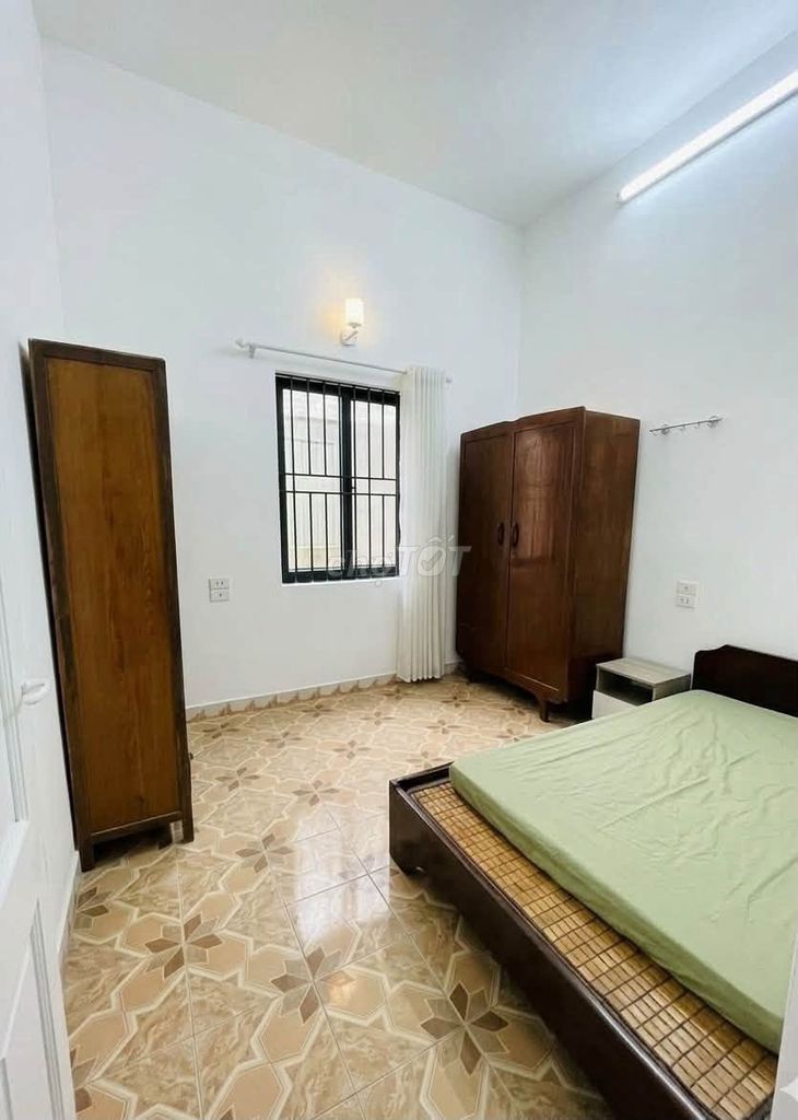 Let's rent the square root of 36 m2 x 3 floors - Lạc Long Quân