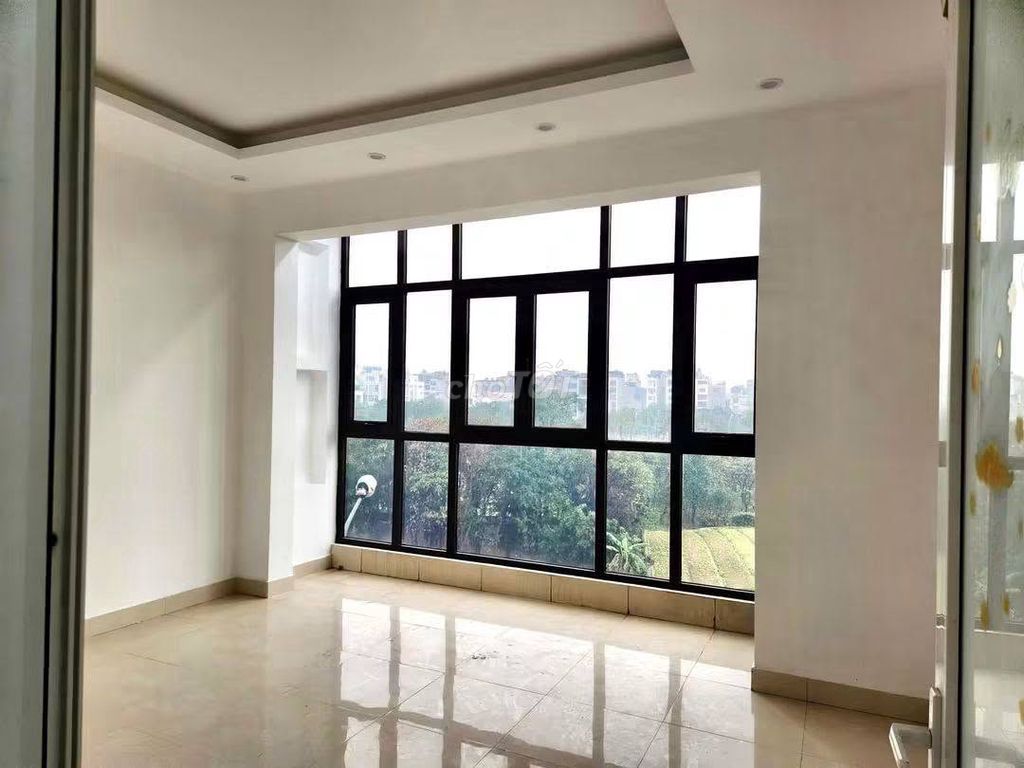 Rent a five-story Liyangbea, 15 million a month.