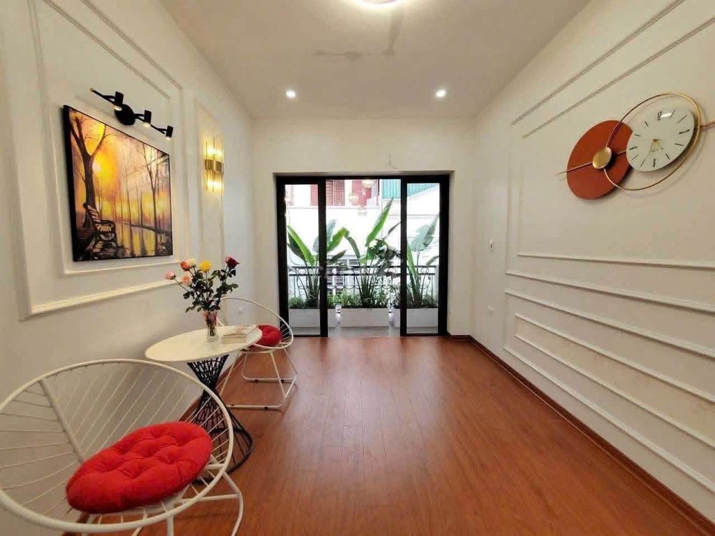 Rent Lê Quý Đôn Hà Đông, 4 bedrooms, parking cars.
