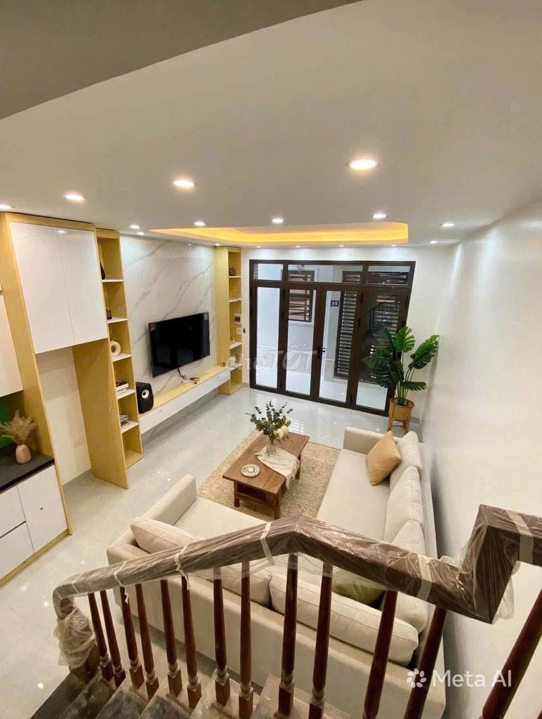 Renting 35 meters Trần Khát Chân, full gear, 12 million