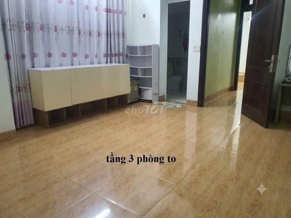 Rent 65 meters, 4 stories, Yellmanda, avoid car