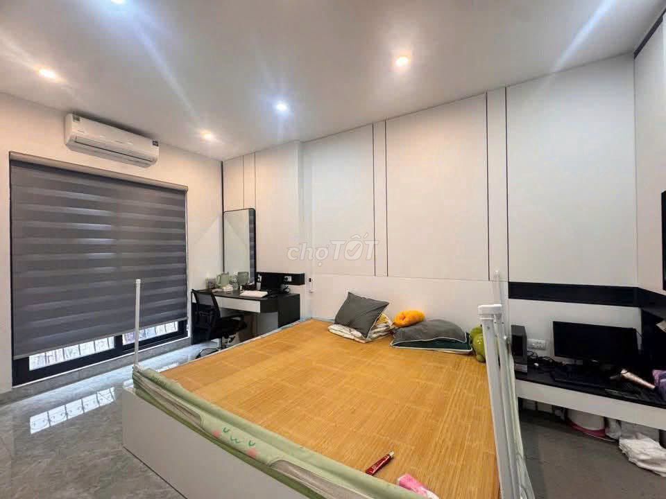 Rent 33 m2 x 5 floors, Nam Từ Liêm, Full interior
