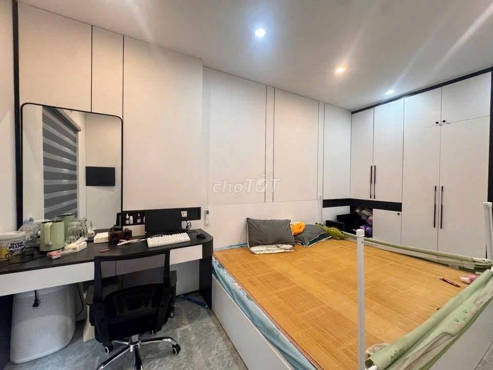 Rent 33 m2 x 5 floors, Nam Từ Liêm, Full interior
