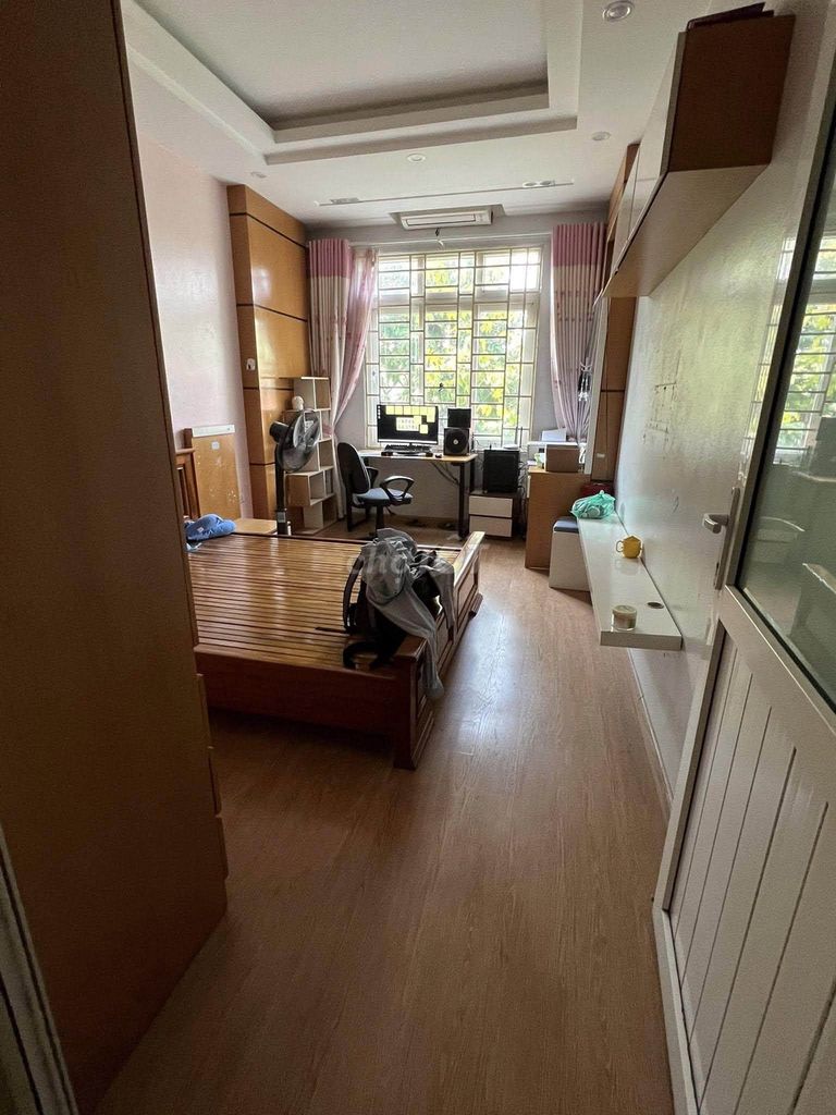 Rent 50 m2 x 4 floors of Hồng Đô, Nam Từ Liêm