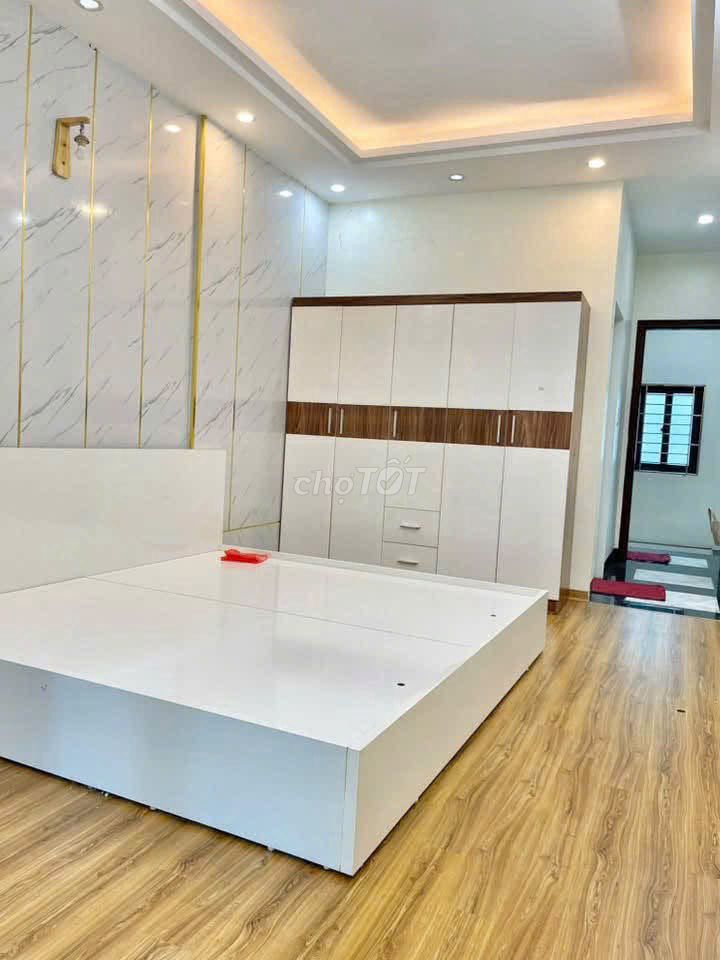 Rent Lê Quang Đạo, 40 m2 x 5 floors, 13.5 million