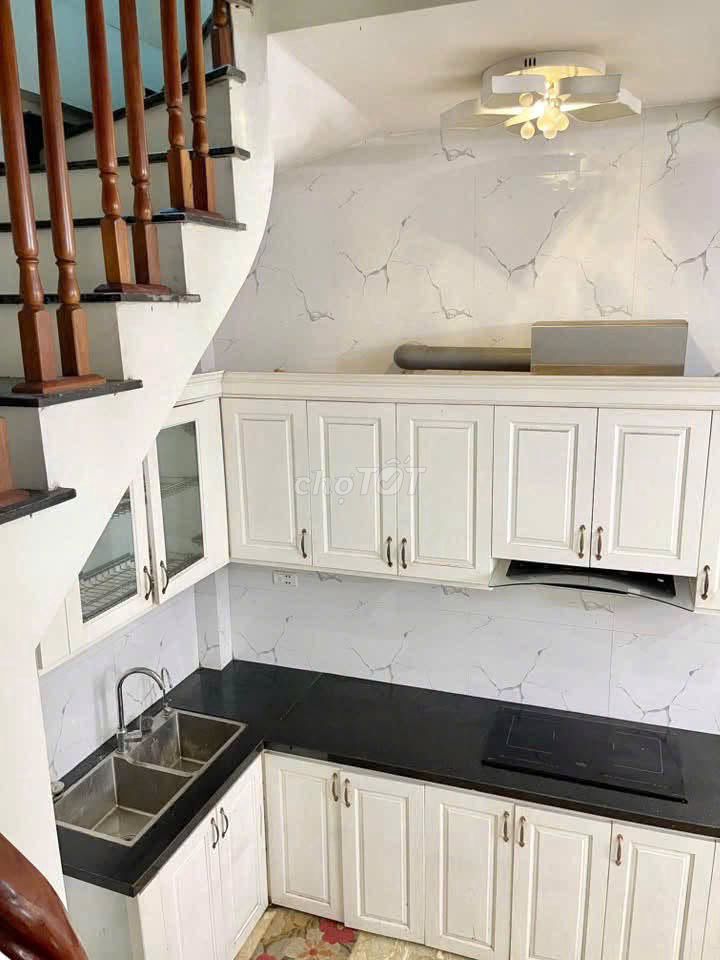 Rent Lê Quang Đạo, 40 m2 x 5 floors, 13.5 million