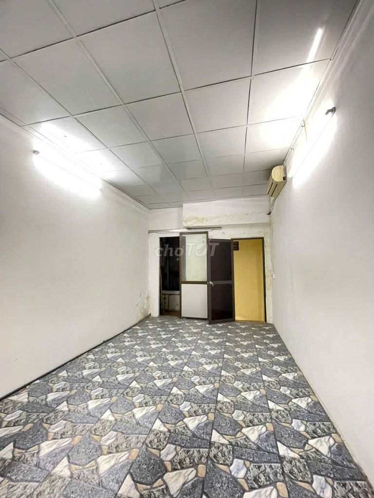 To rent the whole house. nguyễn an ninh.