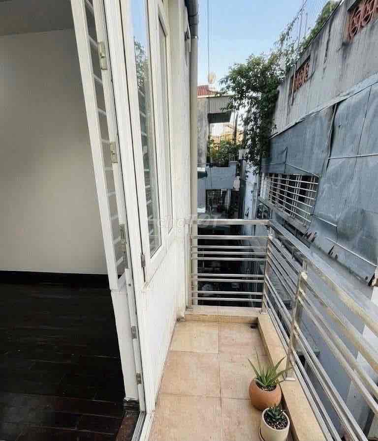 Rent Quỳnh Lôi 40 m2 x5 T place 12 million per second free