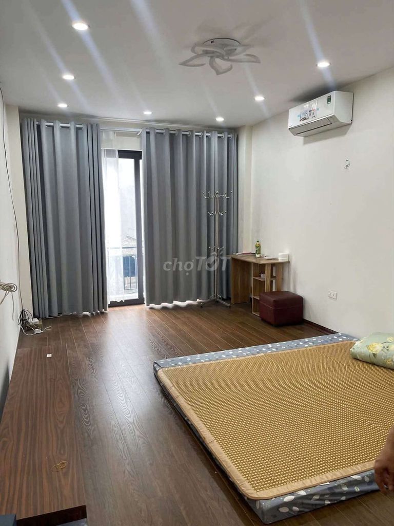 Hoa Lâm – Việt Hưng 01000 houses 5 stories - 3 bedrooms - Car near 01:8.5 million a month