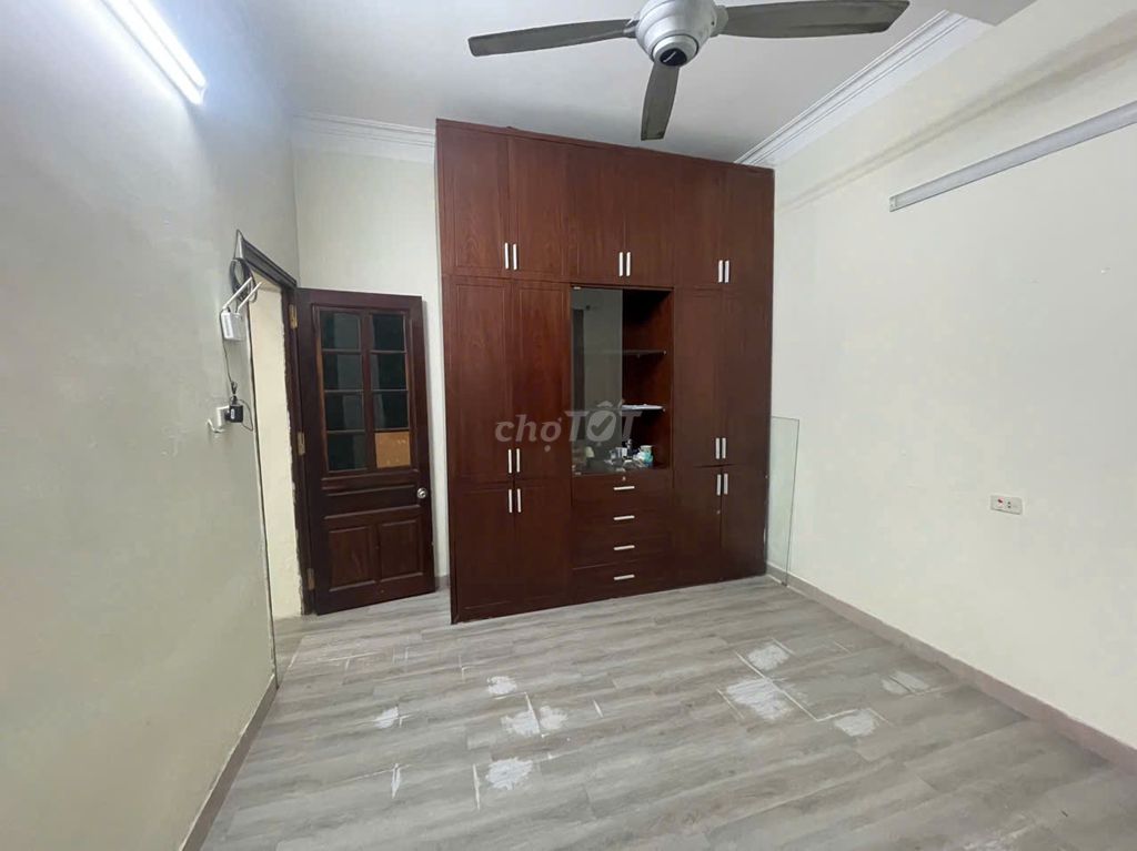 Kim Ngưu Thanh Nhàn private property area 60 m2 x2 t, 40 m2 yard, at 16 million