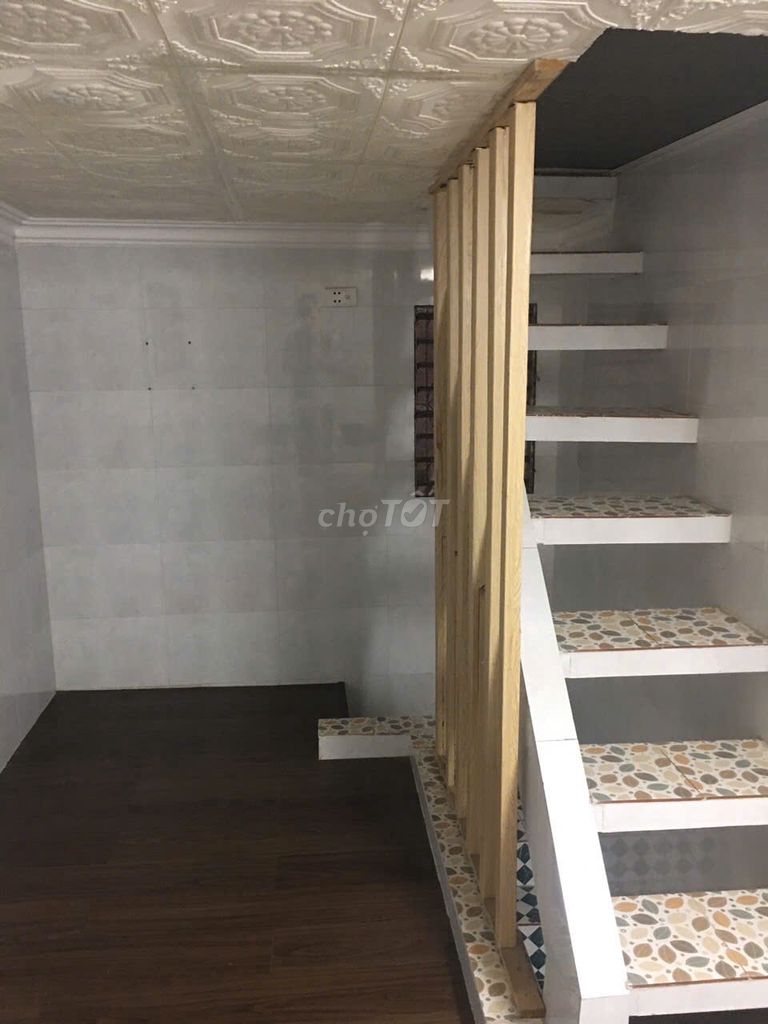Rent the original building 45 m2 in Ngõ Hoàng An, Lev Road