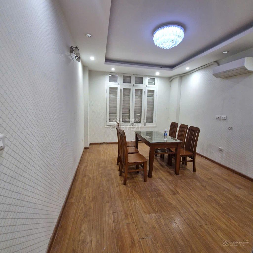 The 210 Hoàng Quốc Việt alley - area 50 m2 x 5 floors, 20 million/th