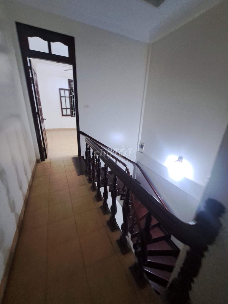 The 1st Street of Phạm Tuấn Tài, area 55 m2 x 4th floor, second floor a toilet.