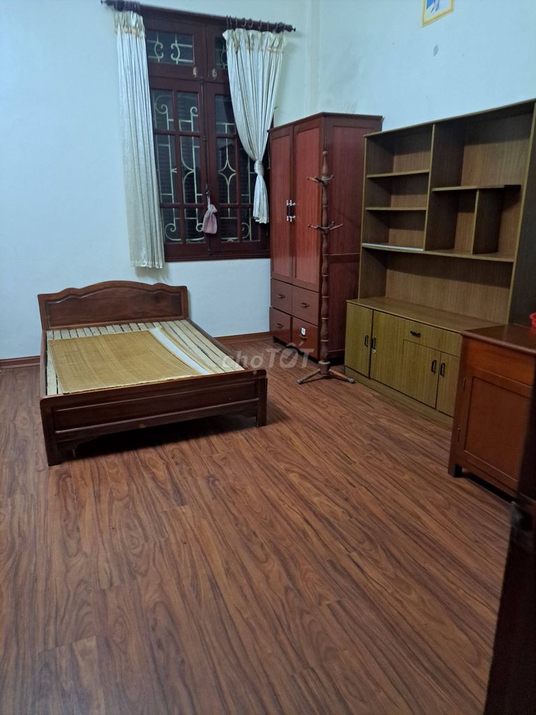 The 1st Street of Phạm Tuấn Tài, area 55 m2 x 4th floor, second floor a toilet.