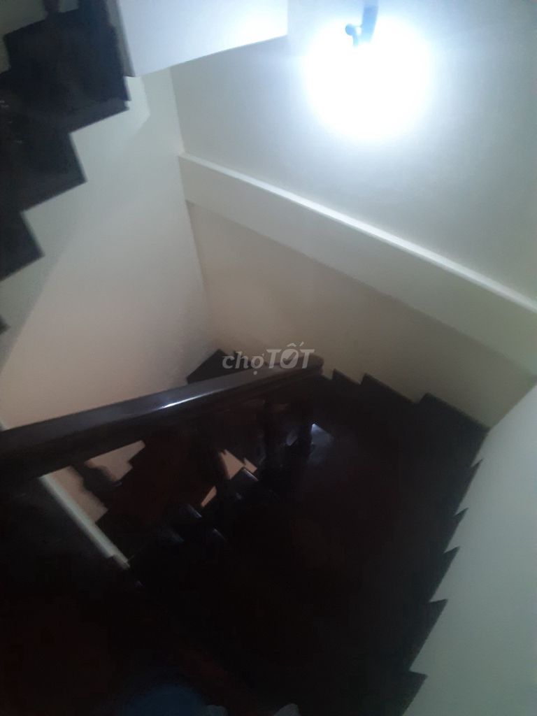 The 1st Street of Phạm Tuấn Tài, area 55 m2 x 4th floor, second floor a toilet.
