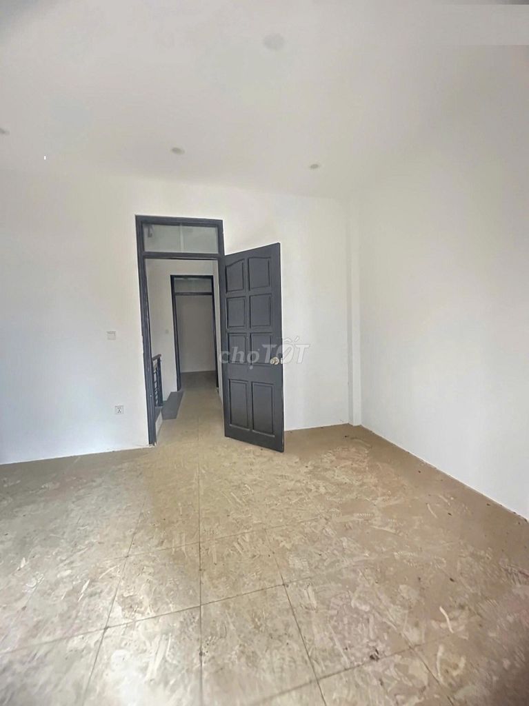 Rent a gate 180 Hoàng Quốc Việt, 50 m2 x 5 level enough college, alley to car