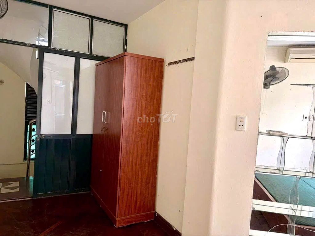 Rent the original 5th floor 28m2 Nguyễn Thị Định, Cầu Giấy