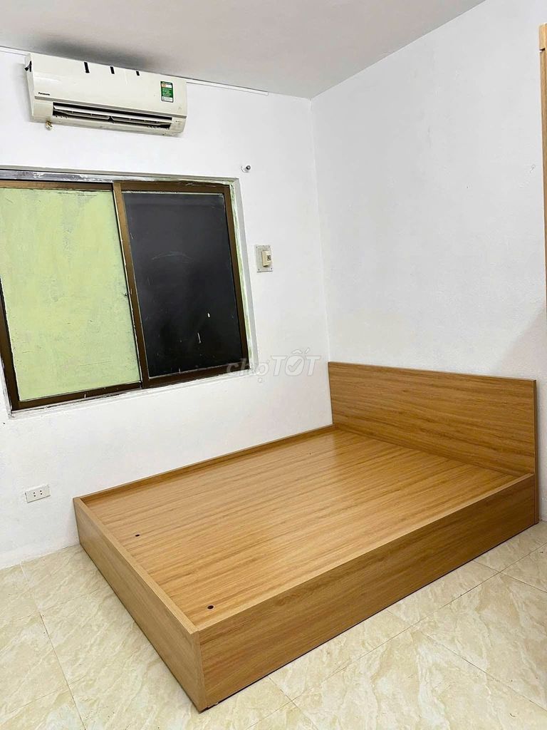 Let's rent the original three-story, 40-foot-two Ngõ 127 Văn Cao- Ba Đình.