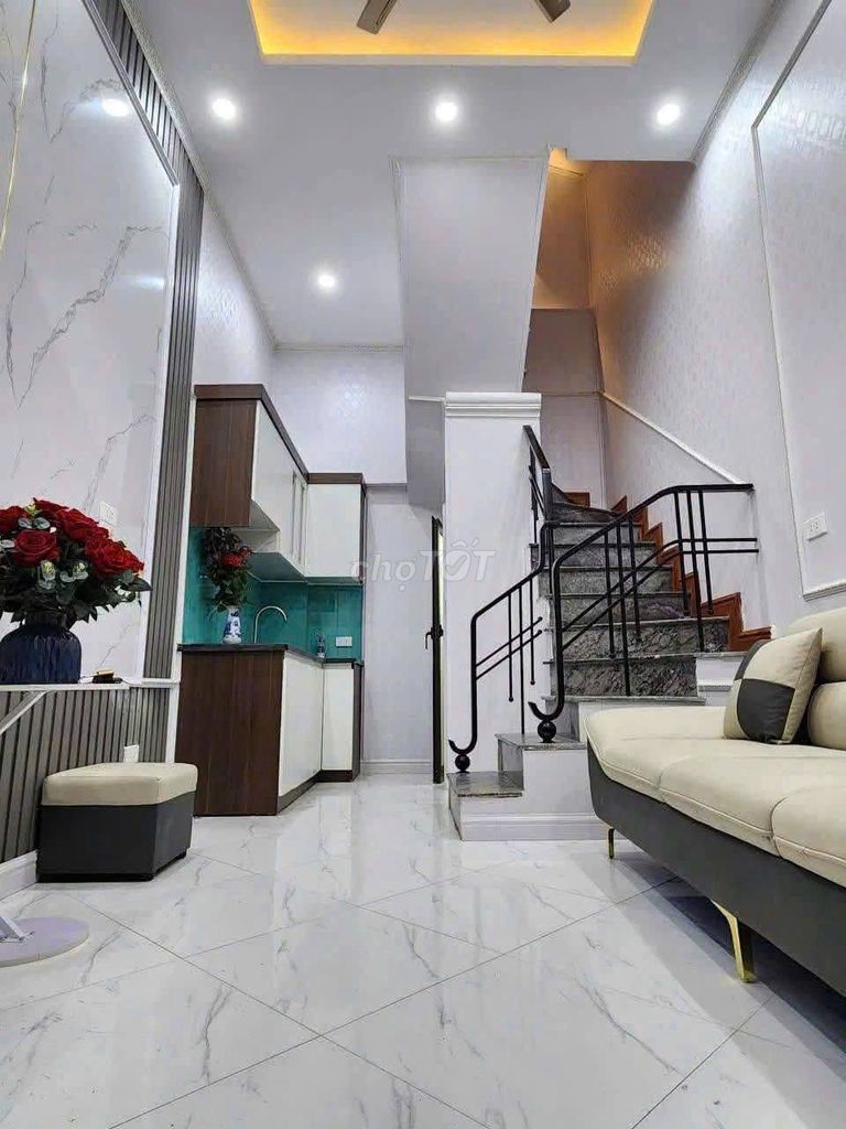 House 4 floor 30 m2 Hoàng Mai, 3 sleeps, car backwards door, full interior