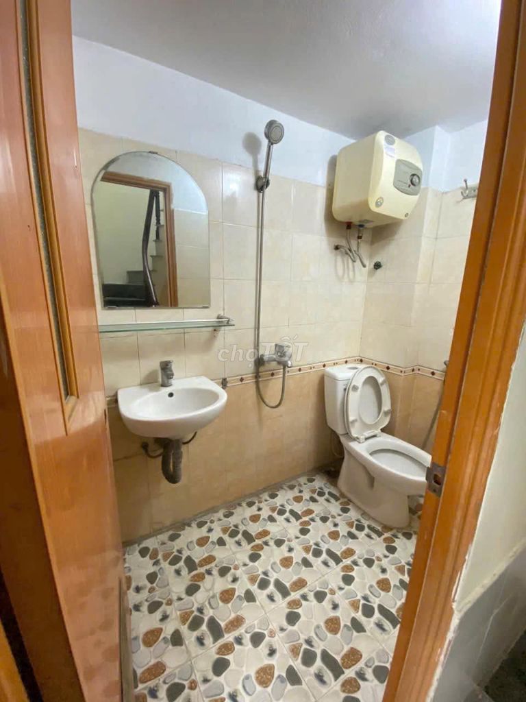 Rent the original four stories, 2 sleeping, Hoàng Mai, Hanoi